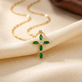 Liorenza™ - Collana con Croce Marquise in Oro e Smeraldo