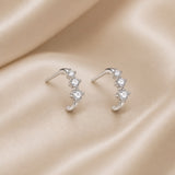 Pendientes de oro blanco con circonitas de tamaño pequeño