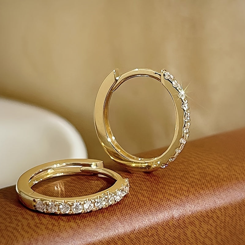 Orecchini Minimalisti a Cerchio in Oro Bianco Cristallino