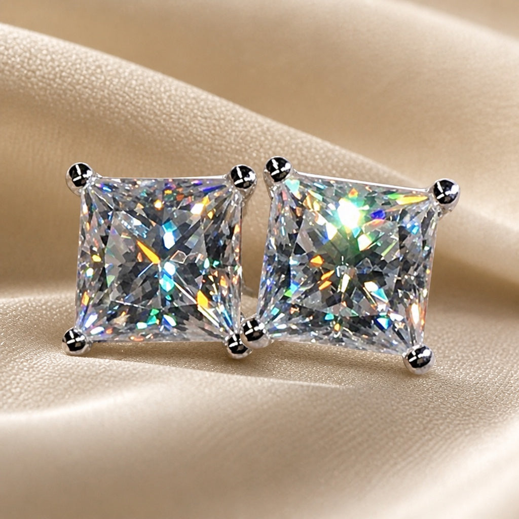 Orecchini scintillanti in oro bianco con zirconia