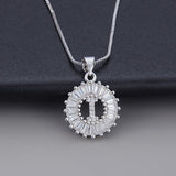 Collana in oro bianco con iniziale "Z" e zirconi