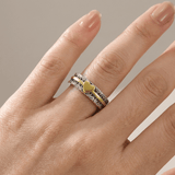 Celia™ - Anello a Fascia Cuore in Oro Artigianale