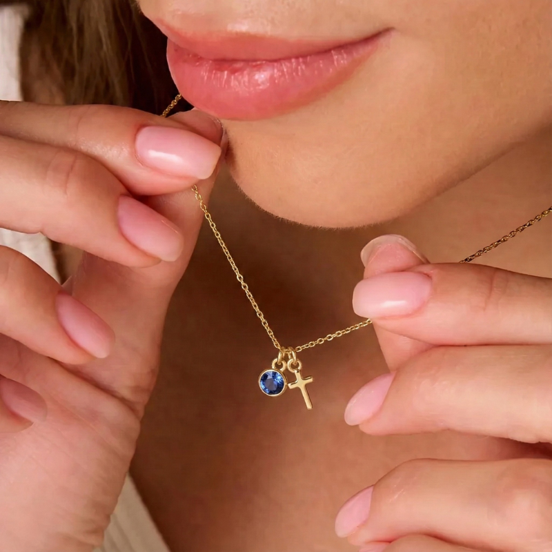 Serafina™ - Collana a Croce con Pietra Nascosta