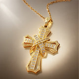 Collana con Pendente Croce Radiante | Oro