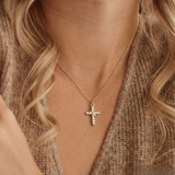 Pietà™ - Collana con Pendente Croce Coronata