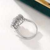 Anello Dichiarazione Halo con Cristalli a Grappolo