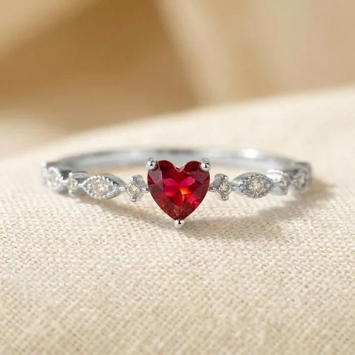 Marivella™ - Anillo en Forma de Corazón de Rubí y Oro