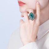 Magenta™ - Emerald Regent Ring Gold