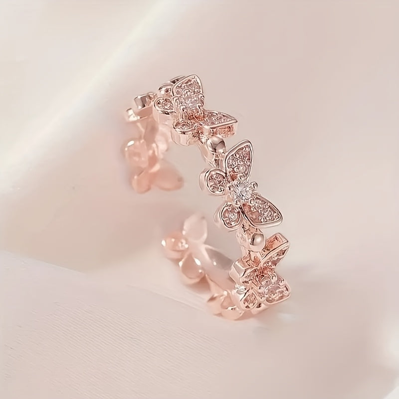 Anello a Forma di Farfalla in Oro Bianco con Cristalli