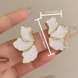 Pendientes de Pétalo de Flor de Perla