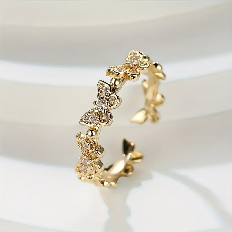 Anello a Forma di Farfalla in Oro Bianco con Cristalli