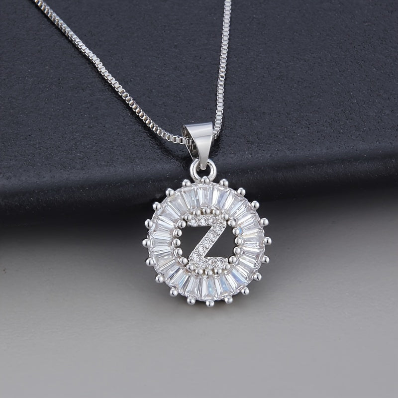 Collar de oro blanco con inicial "Z" y circonitas