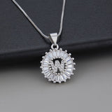 Collana in oro bianco con iniziale "Z" e zirconi