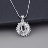 Collana in oro bianco con iniziale "Z" e zirconi
