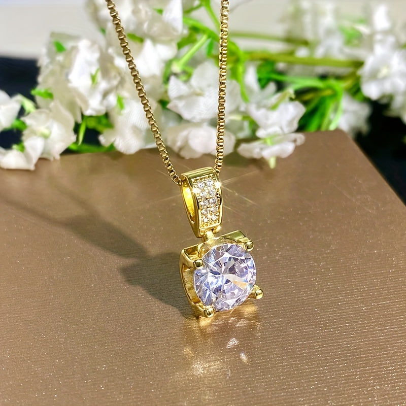 Collar de oro blanco con colgante de circonita cúbica
