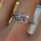 Anello Cuore in Oro Bianco con Zirconia