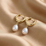 Orecchini Huggie con Perla Classica a Goccia