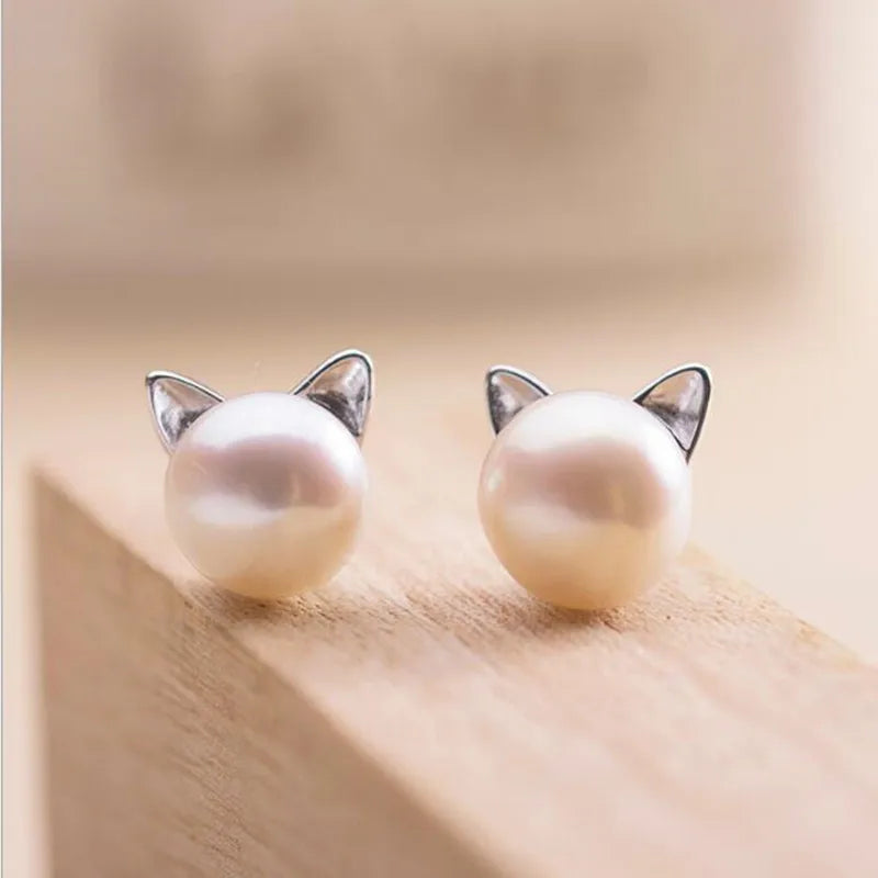 Pendientes de plata de ley con gato y perla