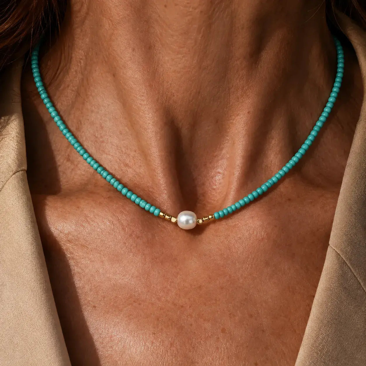 Collar Minimalista de Turquesa y Perlas
