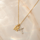 Cherubine™ - Collana con Croce in Cristallo Personalizzata