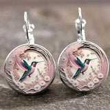 Collana con Pendente a Cupola di Vetro a Forma di Colibrì