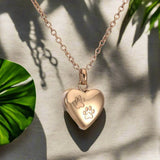 Collana in Memoria per Animali Domestici – Pendente a Forma di Cuore con Incisione di Zampa