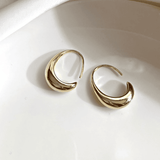 Orecchini ovali a cerchio in oro e argento