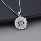 Collana in oro bianco con iniziale "Z" e zirconi