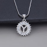Collana in oro bianco con iniziale "Z" e zirconi