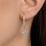 Orecchini in Oro Bianco con Moissanite a Taglio Rotondo