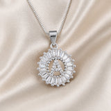 Collana in oro bianco con iniziale "Z" e zirconi