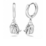 Collana con Pendente Abbraccio e Orecchini in Omaggio – Offerta a Tempo Limitato