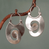 Orecchini Vintage in Argento con Design Irregolare